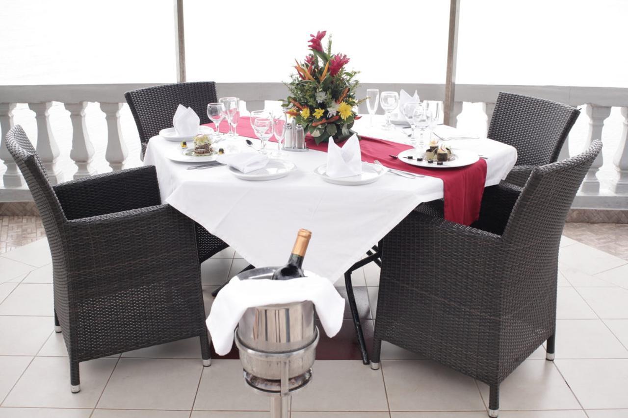 Hotel Le Petit Bateau Conakry Luaran gambar