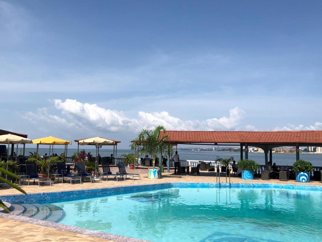 Hotel Le Petit Bateau Conakry Luaran gambar