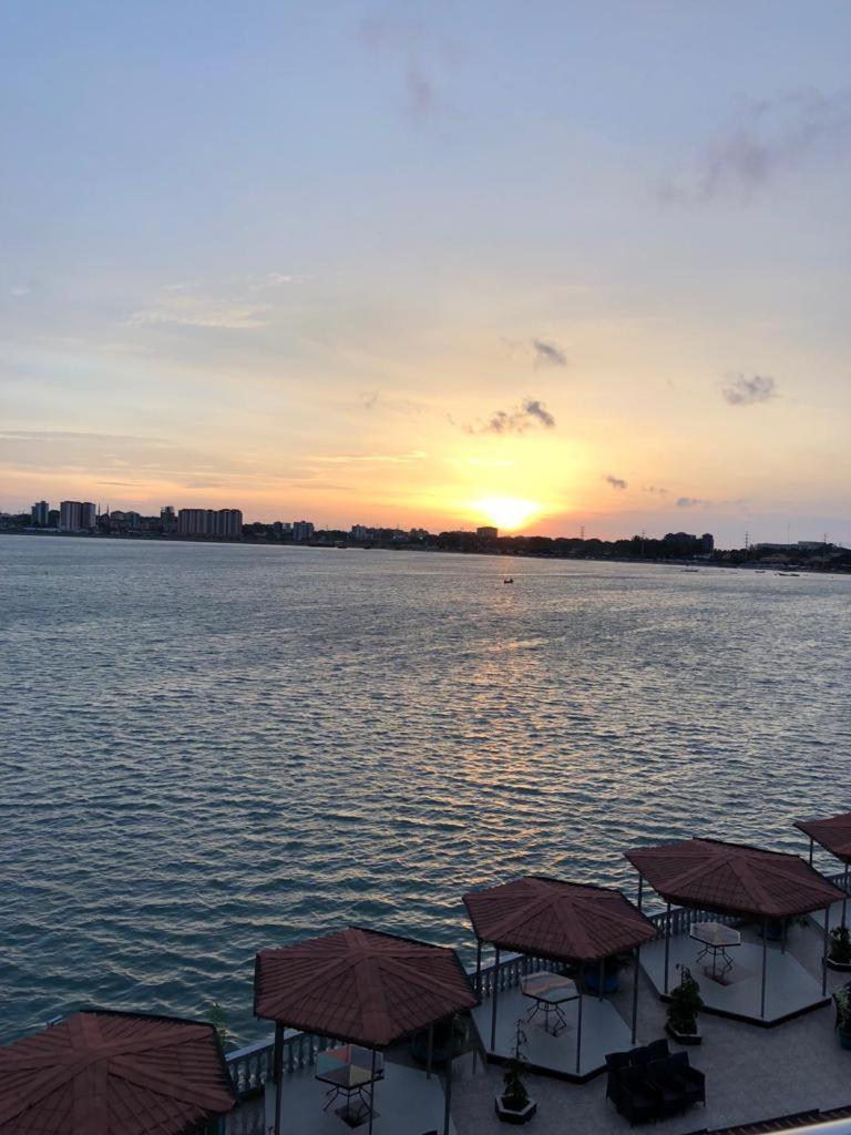 Hotel Le Petit Bateau Conakry Luaran gambar