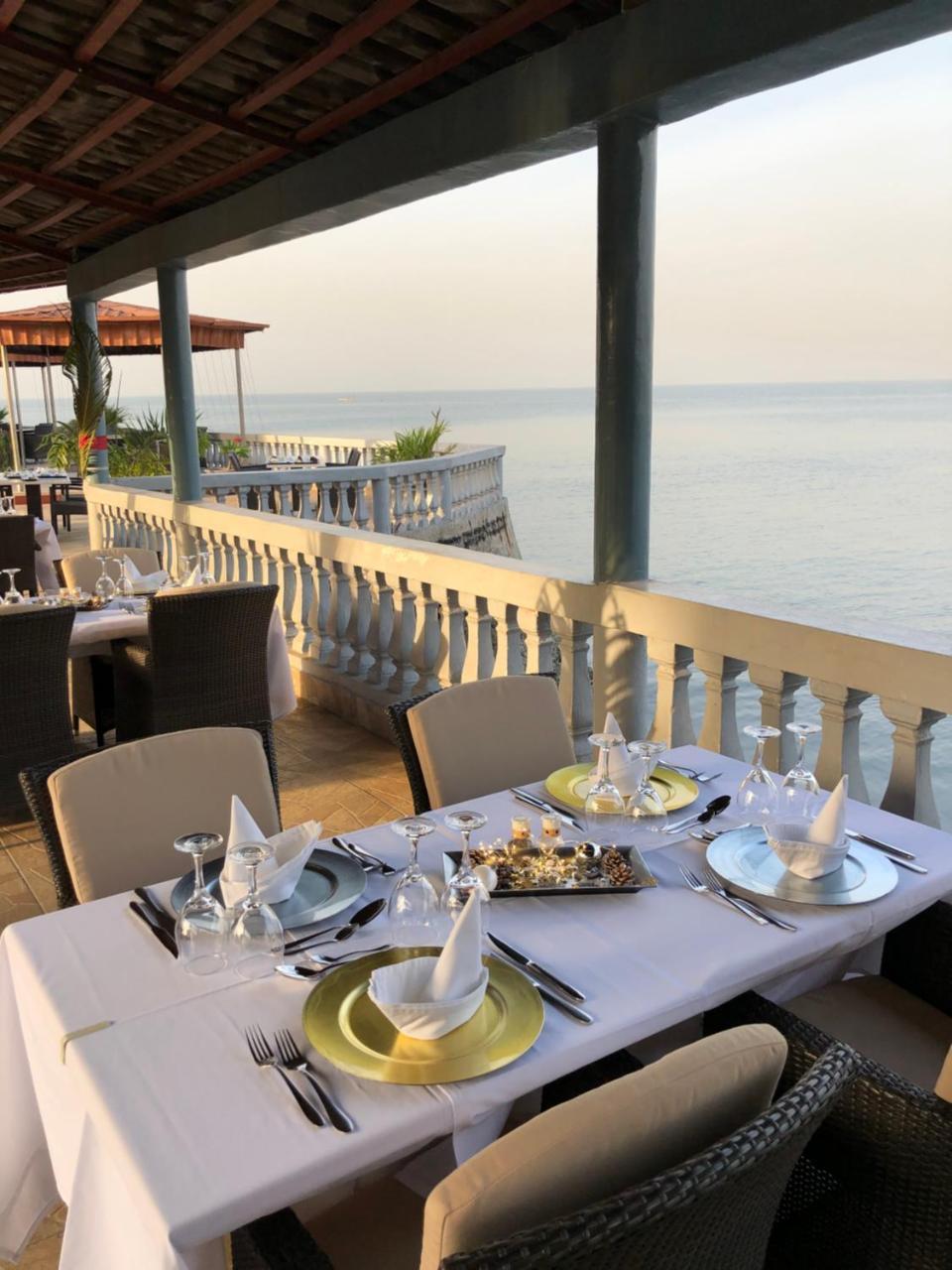 Hotel Le Petit Bateau Conakry Luaran gambar